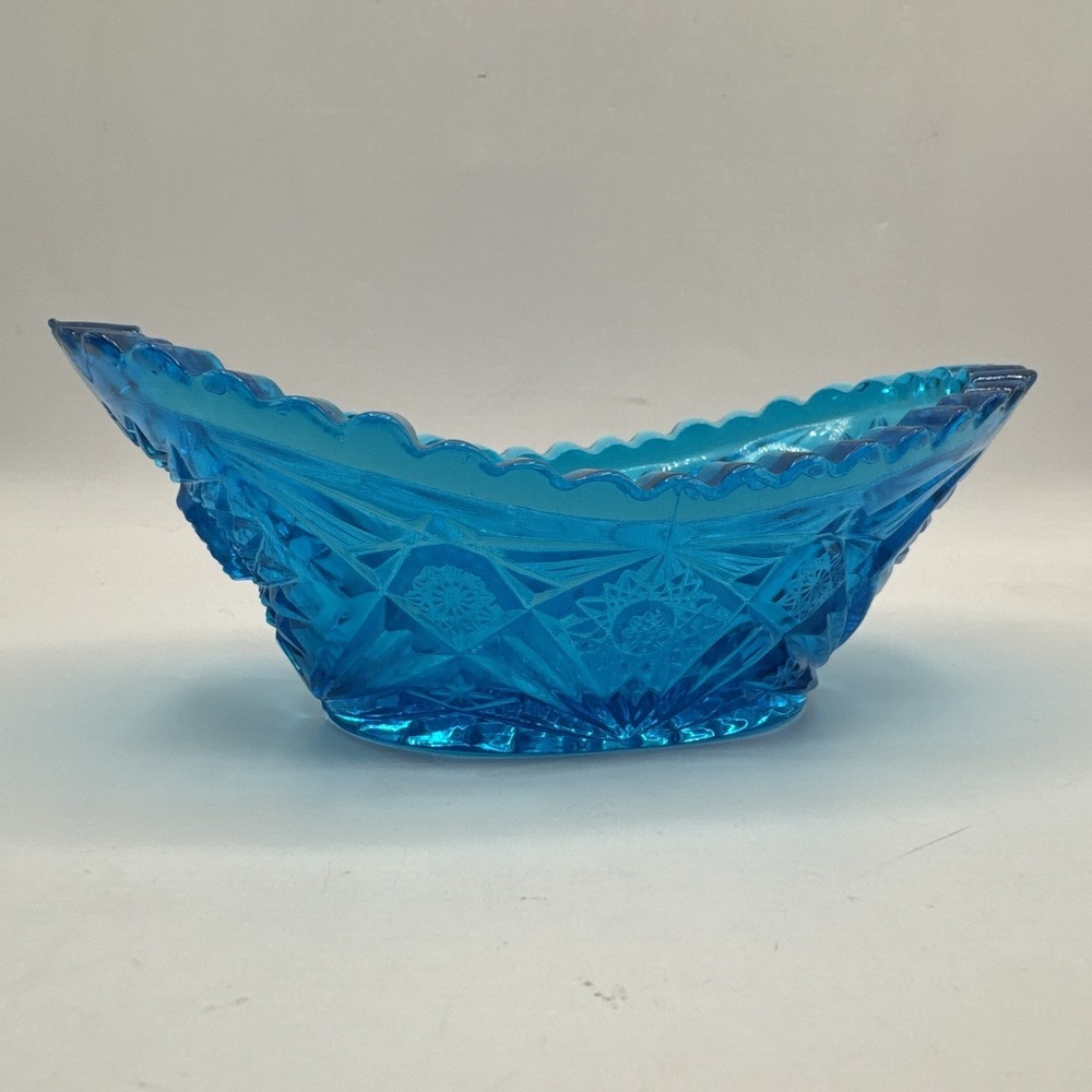 Vintage L.E. Smith Hobstar Beautiful Blue Candy/Nut Dish with‎ Sawtooth Edge